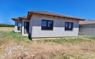 Casa 4 Camere, 130 mp, Teren 430 mp, Toate Utilitatile, Zona Micesti - Poză 2