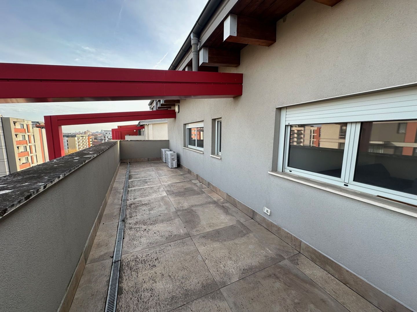 Apartament 3 camere cu terasa de 38 mp - Poză 4