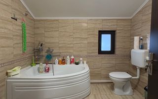 Casă cu 5 dormitoare + Garaj - Islaz - Comuna Brănești - Poză 26