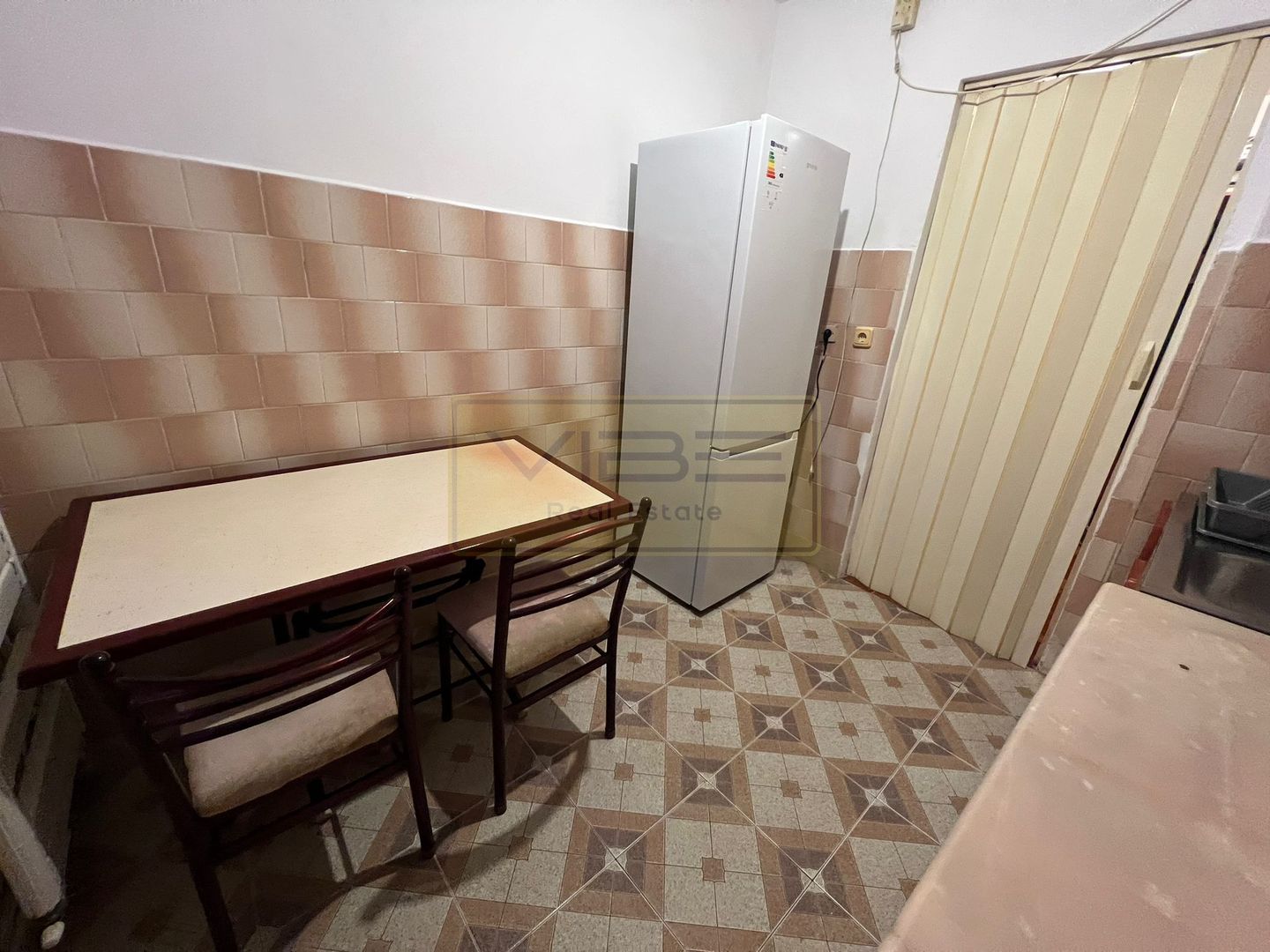 Apartament 2 camere decomandat Nicolina - 15 min Palas Mall - Poză 6