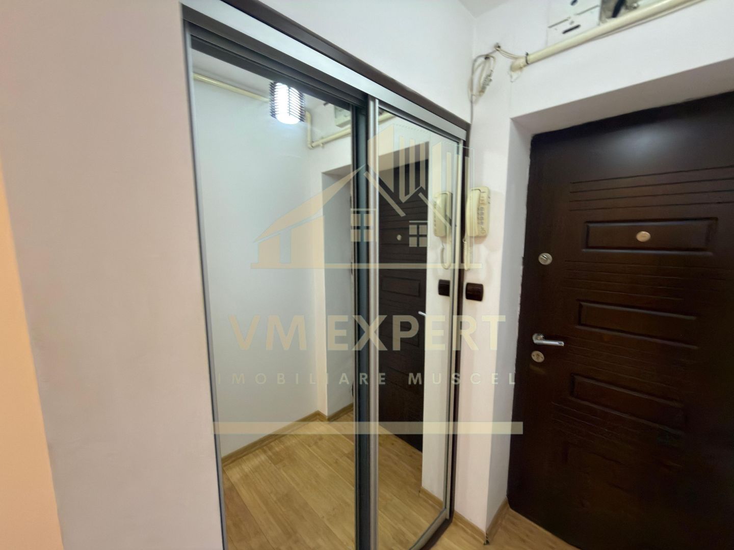 APARTAMENT 3 CAMERE ETAJ 3 VIȘOI CAMPULUNG - Poză 21