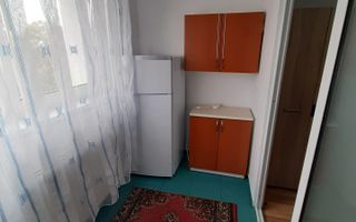 Garsoniera, zona Primaverii/BCR, et.3, mobilata/utilata, 160 euro - Poză 3