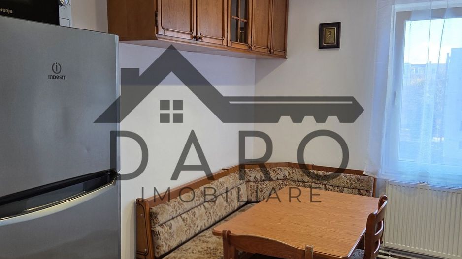 Închiriez apartament cu 3camere - Poză 3