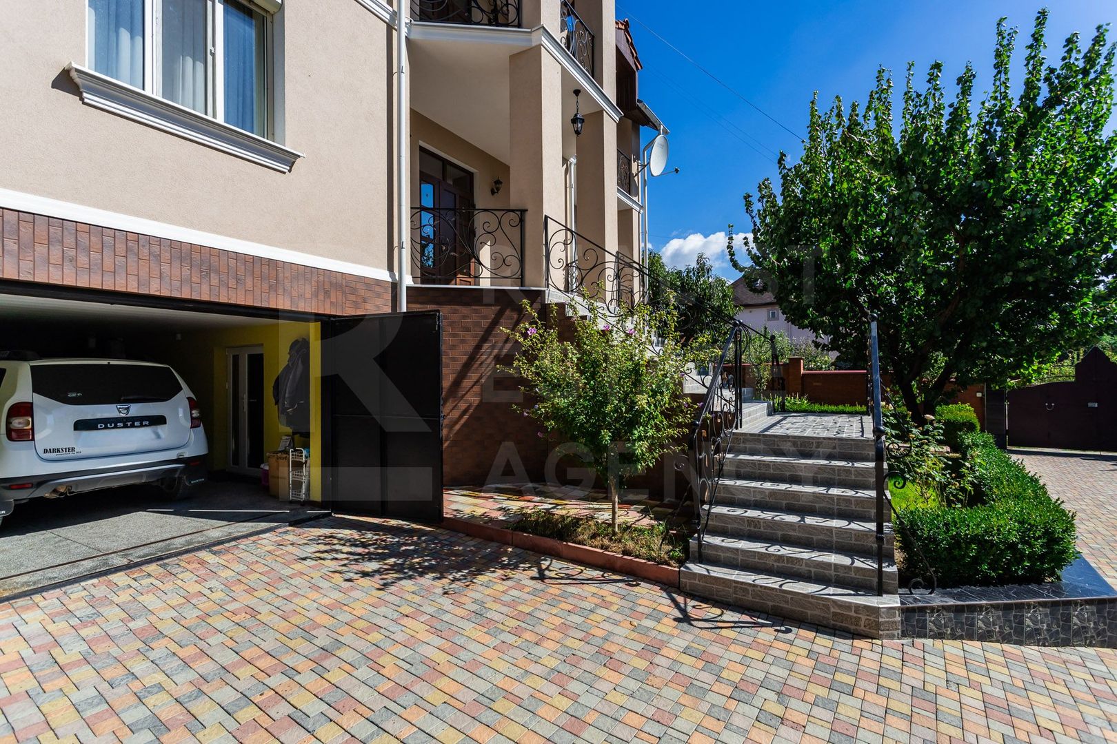 Vânzare, casă, 5 camere, str. Gura Văii, sect. Riscani - Poză 4