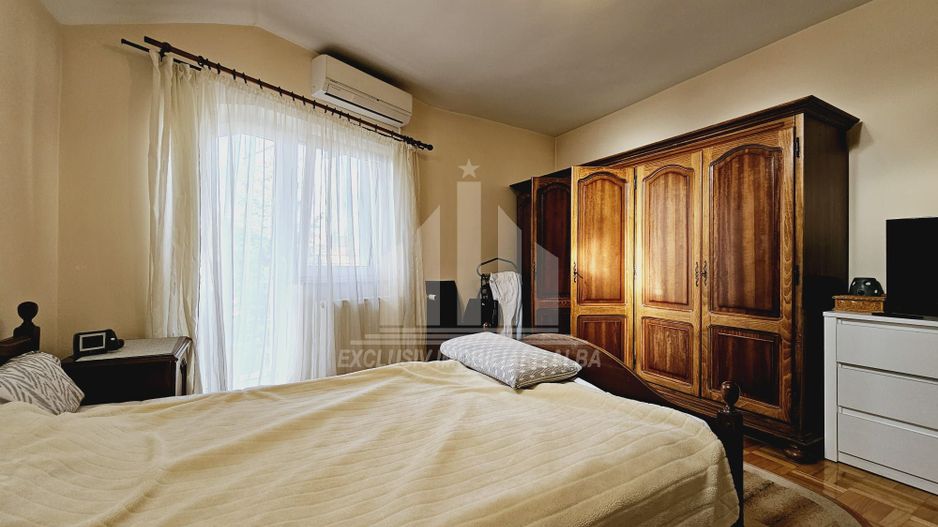 Casa individuala | Pensiune | 550 mp | 1100 mp teren | Cetate - Poză 13