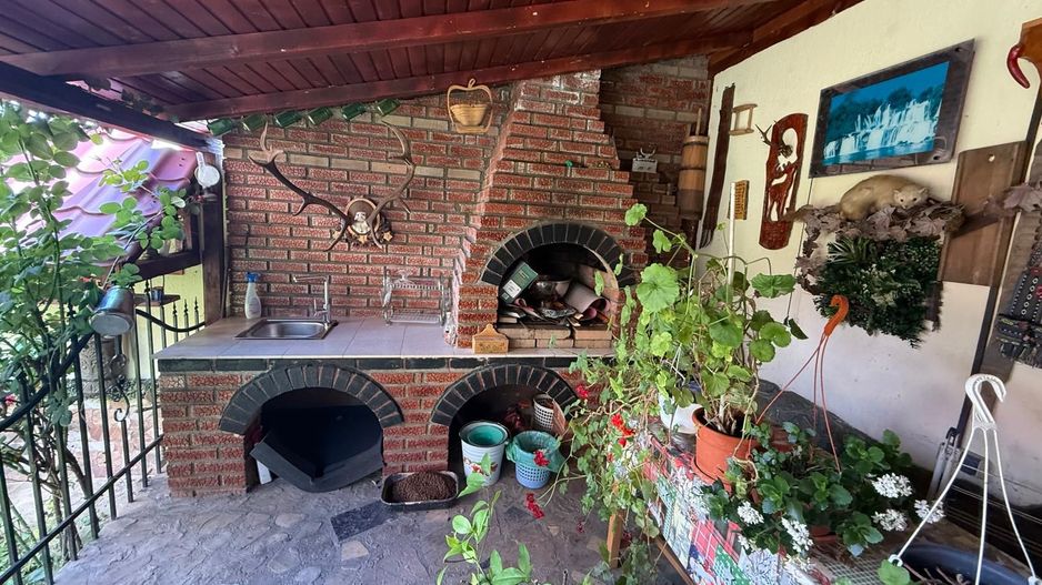 Vila S+P+1,+ garaj inchis + terasa si teren intravilan 6300 mp - Poză 32