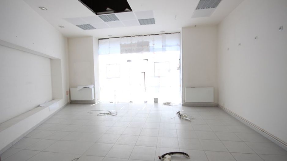 Spațiu comercial de 92mp în zona Ultracentral - Poză 17