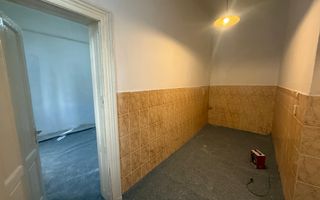 Oferta zilei !!! Garsoniera 33.4 mp utili in Vila - Zona Parcul Carol - Poză 7