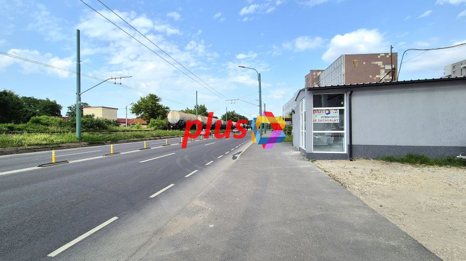 Spațiu de vânzare Brașov - 28 mp cu trafic auto intens - Poză 3