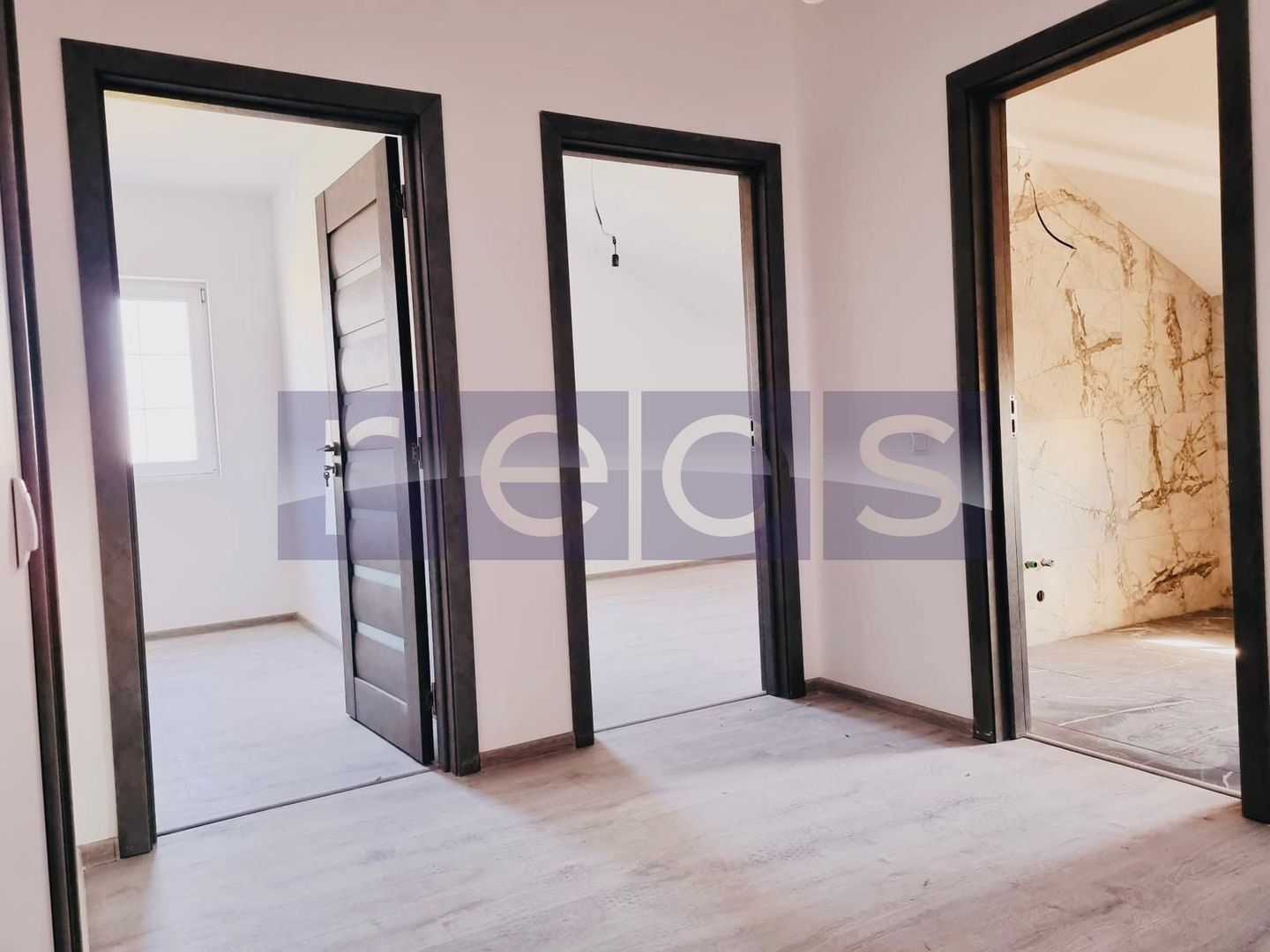 VILA DE VANZARE | 5 CAMERE | BURIAS - Poză 11