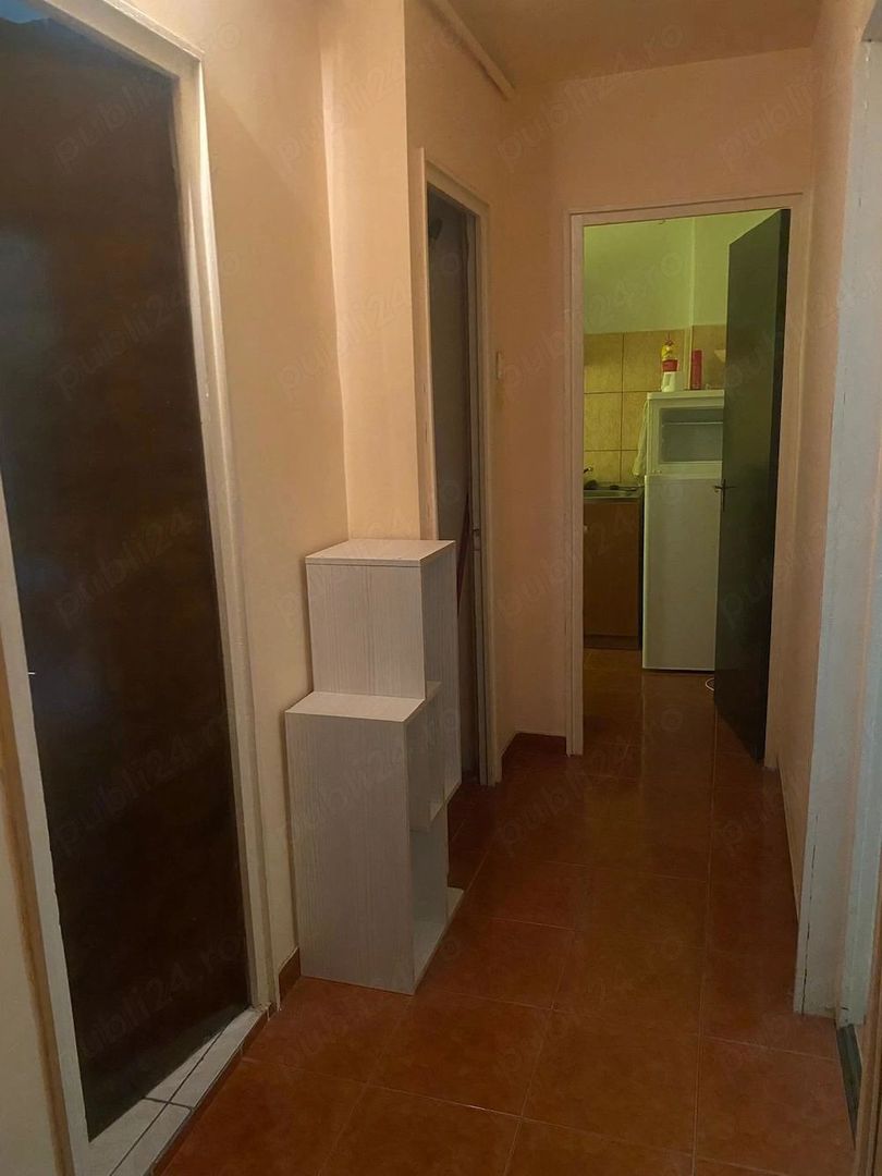 Garsoniera spatioasa Militari Orsova - Parter 4, zona linistita - Poză 2