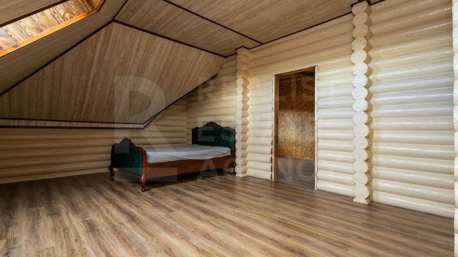 Vânzare, casă, 9 camere, satul Mîndra, r-nul Călărași. - Poză 16