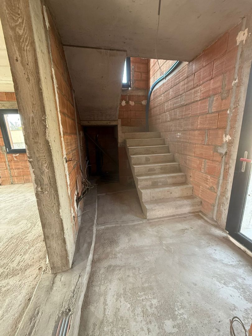 BRASADAS vinde Duplex zona Closca. - Poză 4