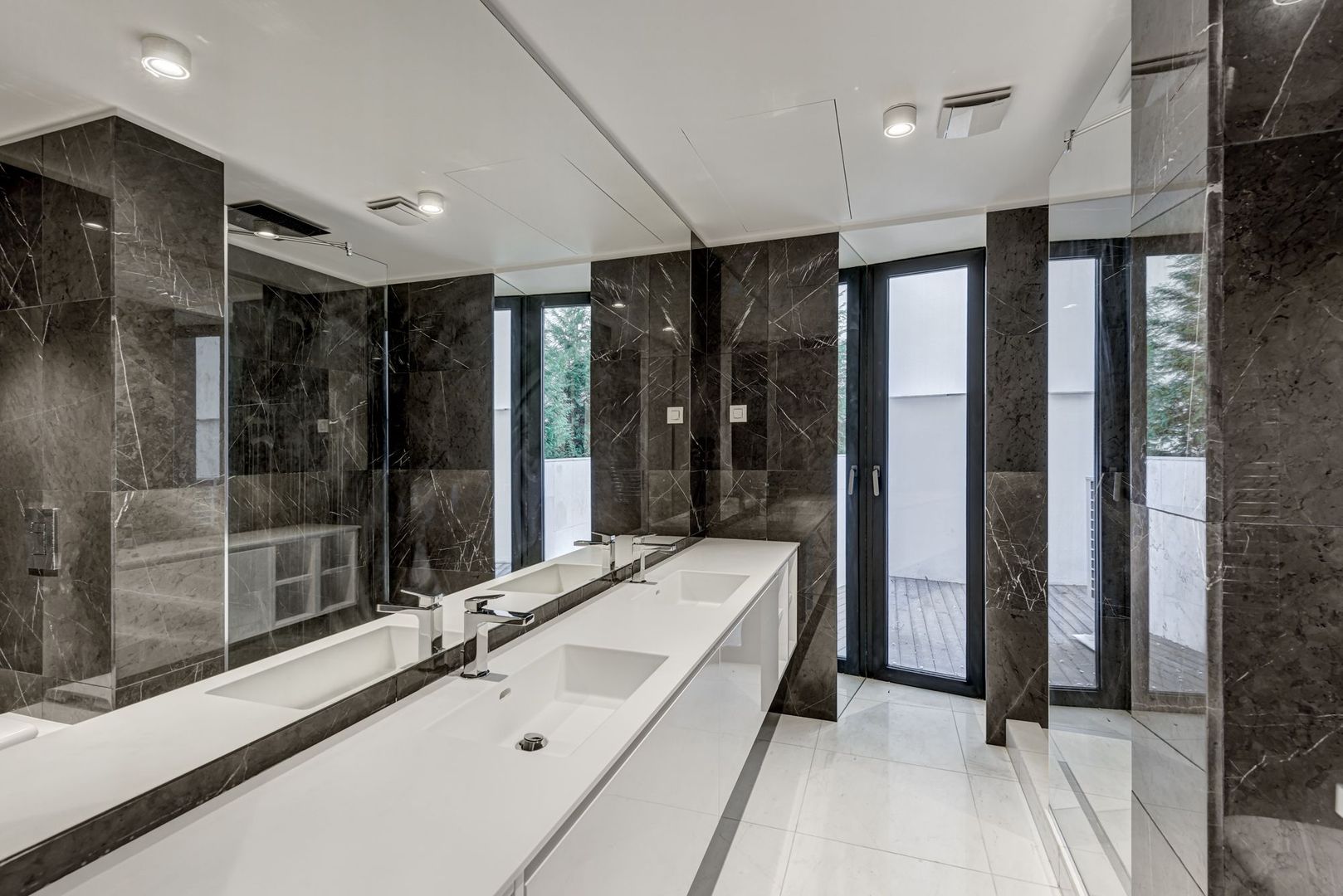 Apartament spatios 4 camere tip duplex | One Charles de Gaulle - Poză 12