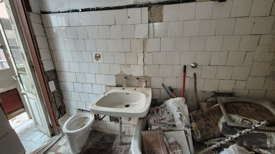 Casa P+1  - Dacia - Eminescu - curte comuna - Poză 20