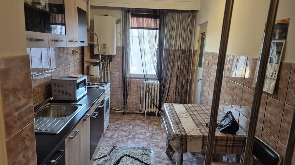 Apartament 2 camere, decomandat,  mobilat ,utilat, Carolina Mall - Poză 3