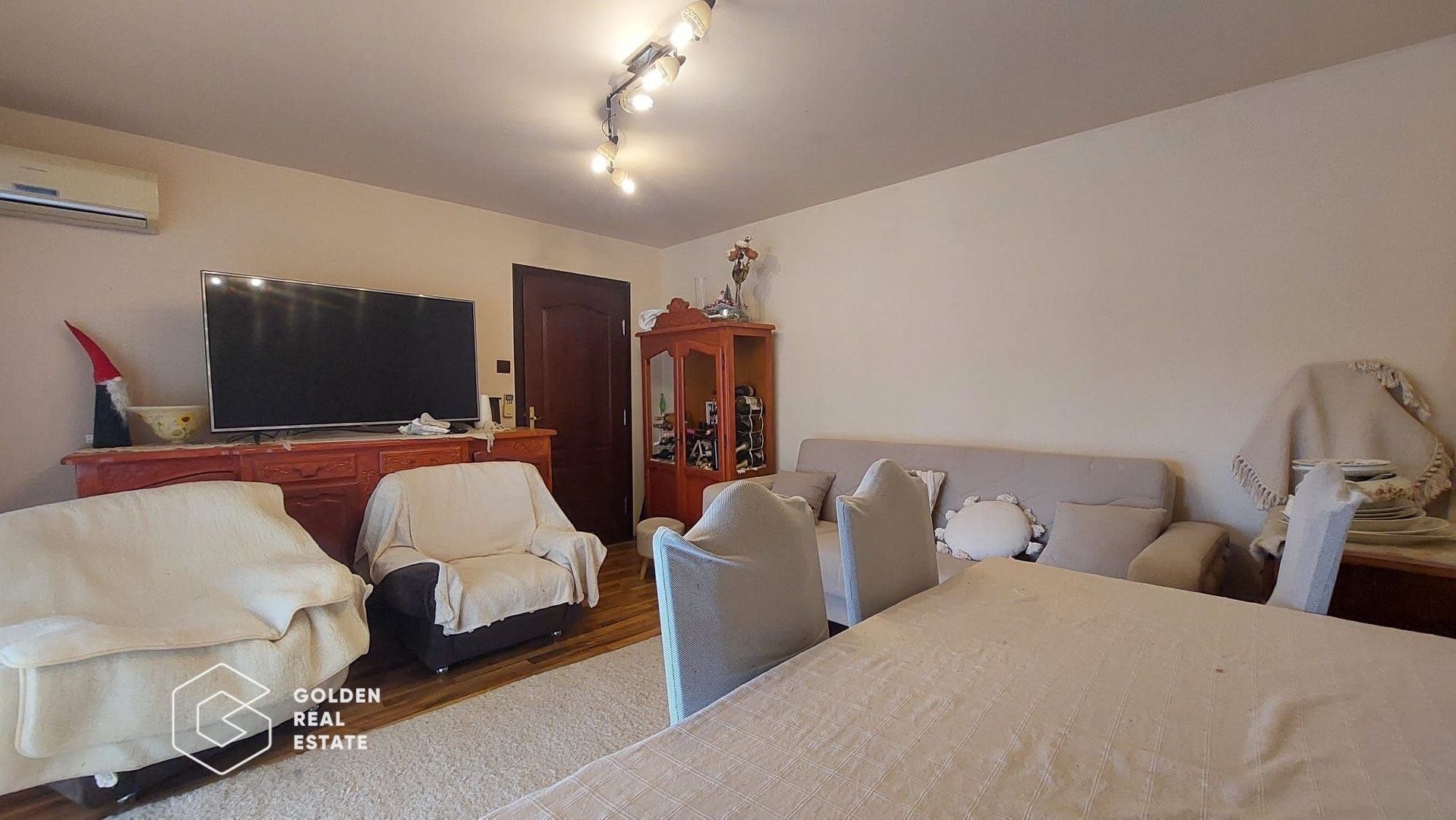 Apartament 3 camere, etaj 2, decomandat, zona Podgoria - Poză 2