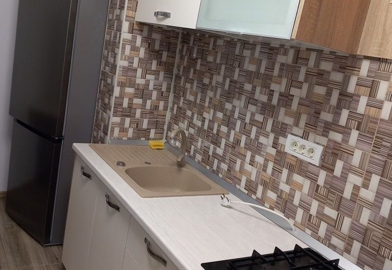 Apartament 3 camere de inchiriat, bloc reabilitat, Valea Ialomitei - Poză 5