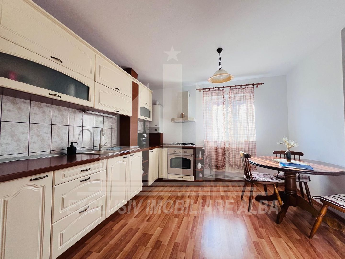 Apartament 3 camere etaj 1 Alba Iulia - Poză 5