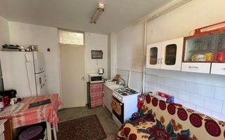 Apartament decomandat cu 3 camere in Centrul Civic, strada Mihai Viteazul - Poză 8