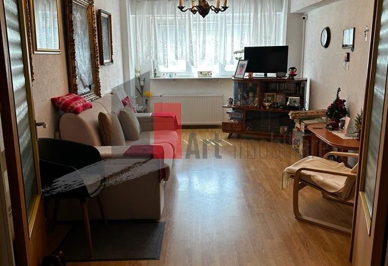 Apartament 4 camere Piata Gorjului - Poză 1