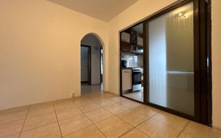 Apartament 3 camere de închiriat - Vasile Aaron - Poză 8