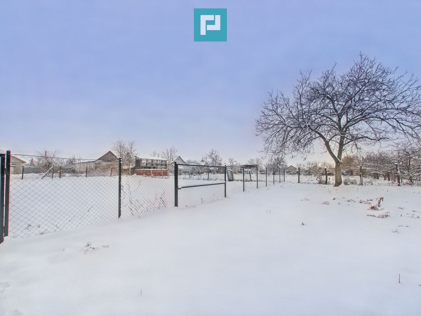 Casă  cu 2 corpuri total 4 camere în Nădab - Poză 7