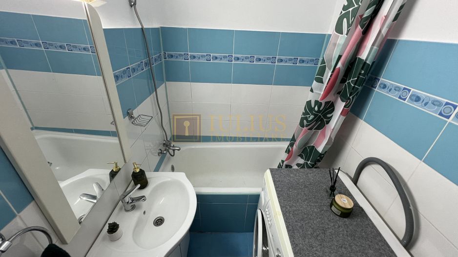 Garsoniera, 4 ap. pe nivel/etaj, conditii moderne. - Poză 12