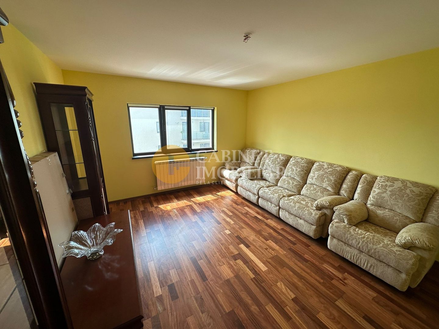 2 CAMERE DECOMANDAT - ETAJ INTERMEDIAR - VALEA LUPULUI - Poză 2