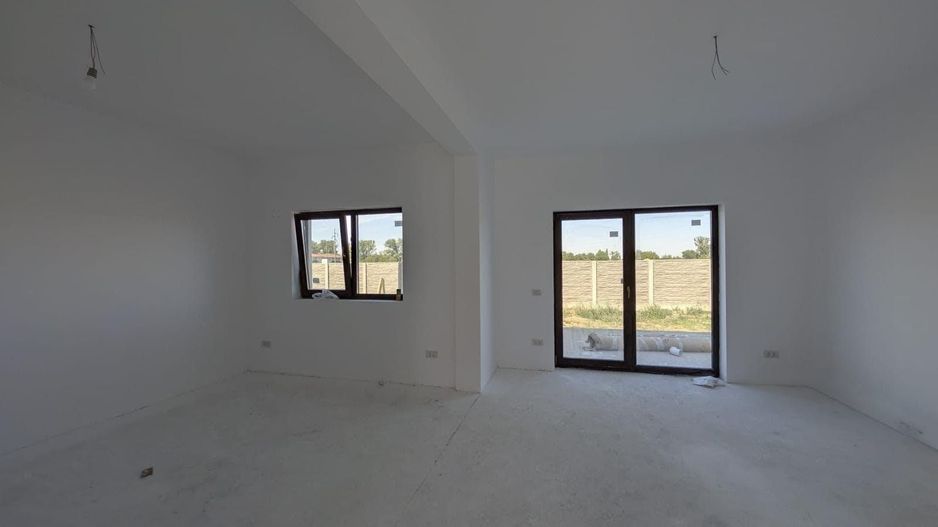 Duplex nou-4 camere-110mp-cu o super pozitie in Chisoda - Poză 1