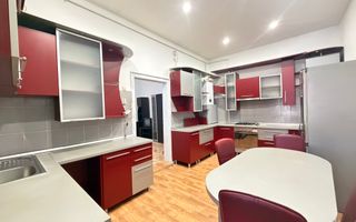 Casa cu 4 camere de inchiriat cu 2 locuri de parcare, zona 7 Strazi - Poză 2