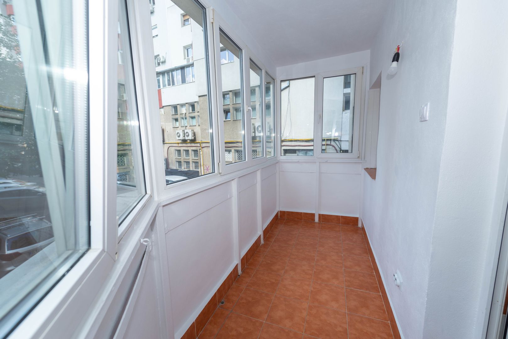 Apartament 3 camere decomandat, 88 mp, an 1982, Piata 1 Mai, Victoriei - Poză 14