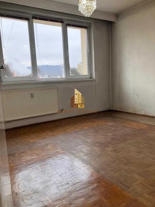 | Apartament cu 3 camere de vanzare | Cartierul Grigorescu | Etaj 2| - Poză 4