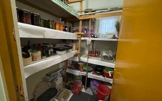 Casă cu etaj, Livezeni - Poză 8