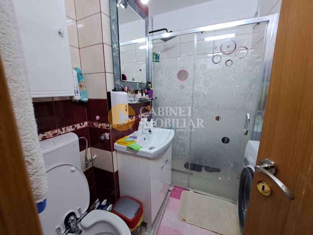 Apartament 3 camere decomandat etaj intermediar Piata Voievozilor - Poză 8