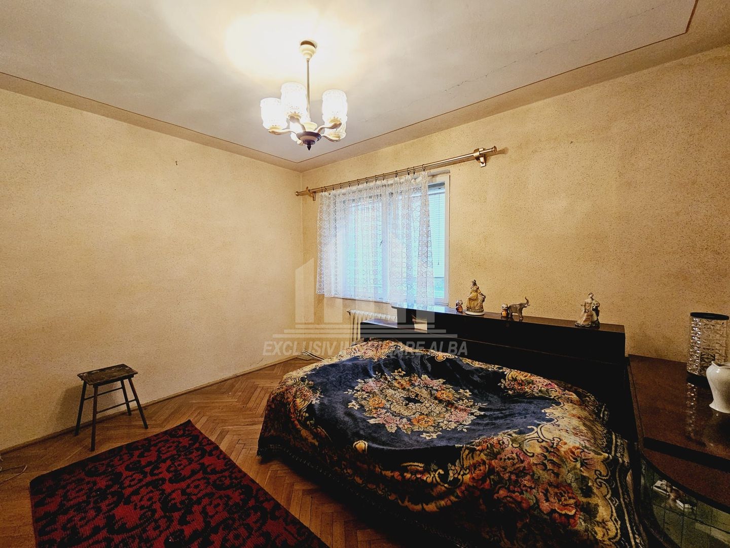 Apartament cu 3 camere decomandate, Cetate - Poză 4
