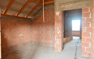 Casa la rosu de vanzare | Iordacheanu - Valea Cucului | Comision 0% - Poză 12