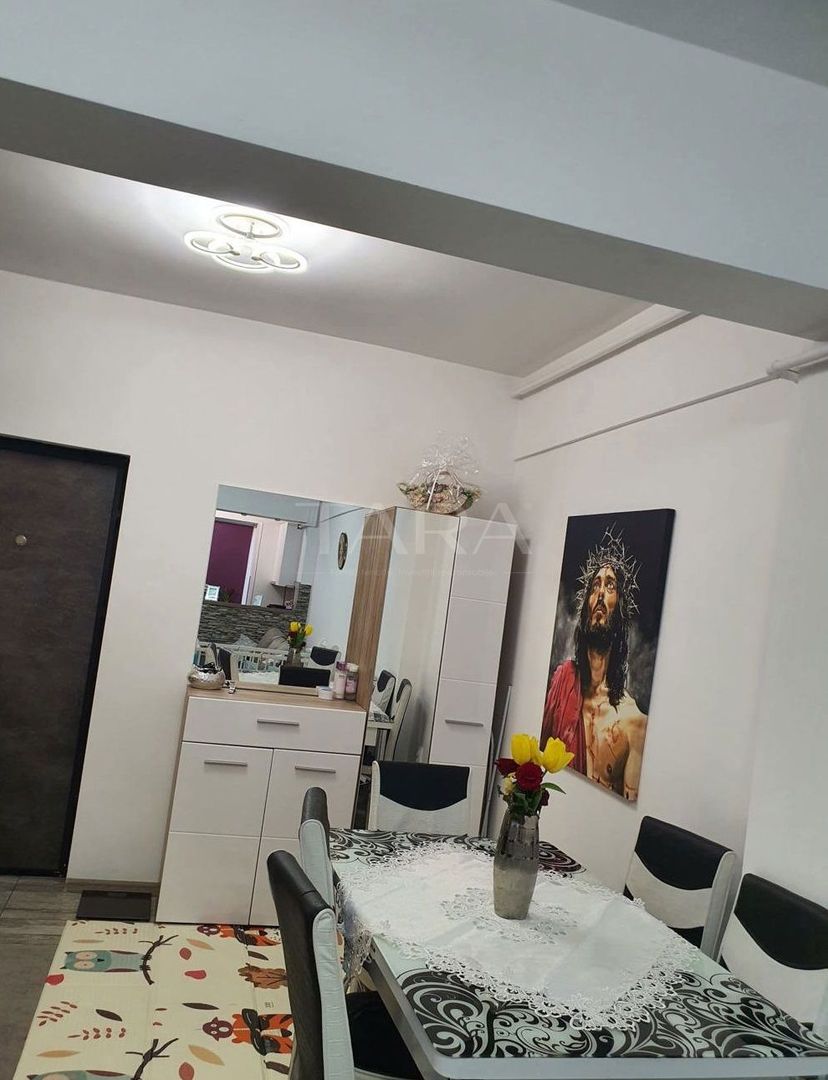Apartament modern cu 2 camere și parcare subterană, zona Petrom. - Poză 2