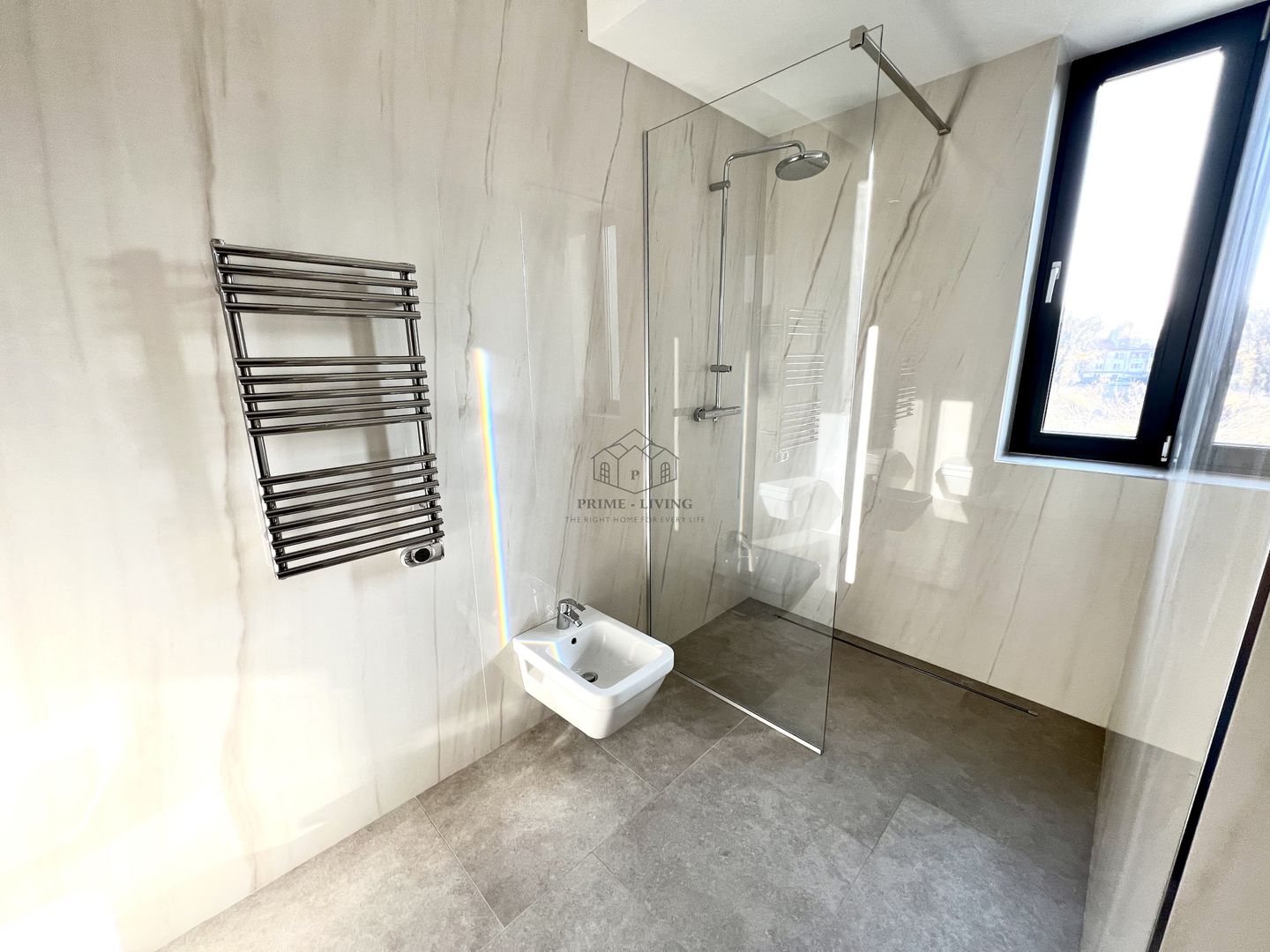 APARTAMENT DEOSEBIT CU 3 CAMERE LA VANZARE CU VEDERE LA LAC - Poză 6