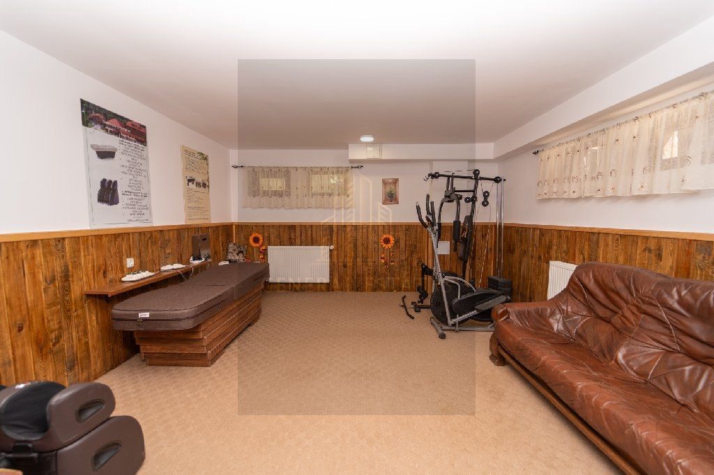 Pensiune de excepție de vânzare – Moeciu de Sus, Brașov - Poză 12