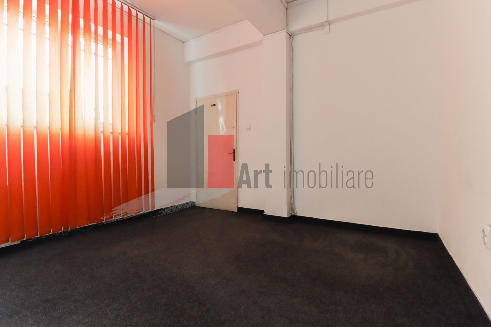 Spatiul "NUJNO", parter, 2 intrari, comercial/depozitare/productie - Poză 18