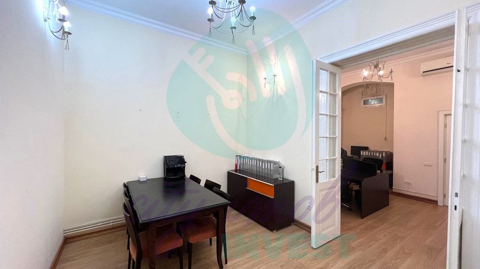 4 camere IDEAL pentru activitati de birour-Ultracentral-80 mp- renovat - Poză 2