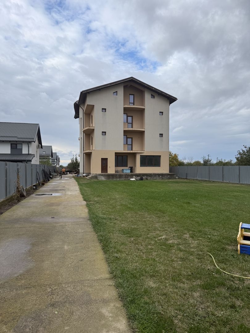 Casa cu 11 dormitoare de vanzare in Corbeanca - Poză 2