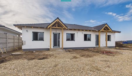 Duplex 3 Dormitoare - Nojorid – La Alb sau Finisat