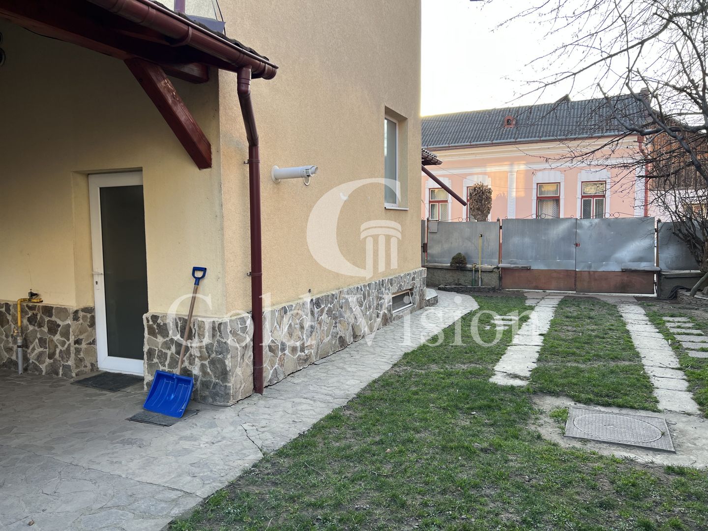 Casă cu 4 camere, 145 mp utili, curte proprie, zona Petrom/Carrefour - Poză 17