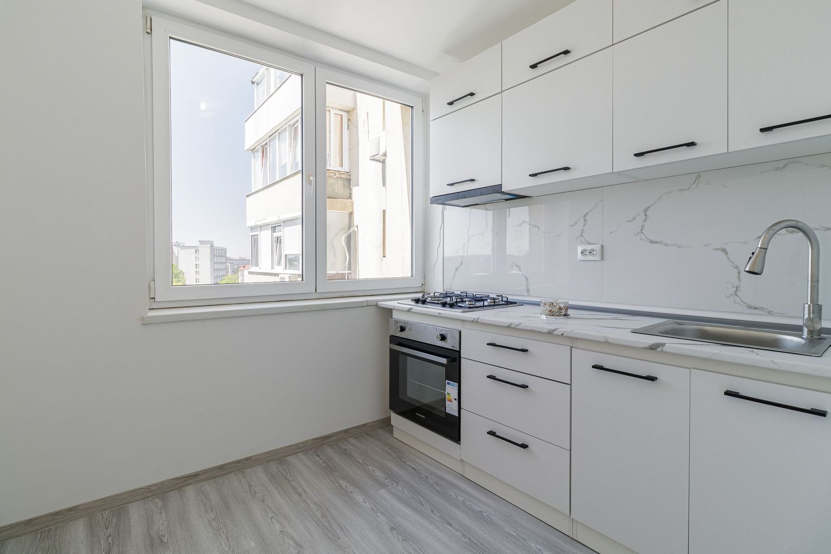 Apartament Renovat | Metrou Gara de Nord - Poză 3