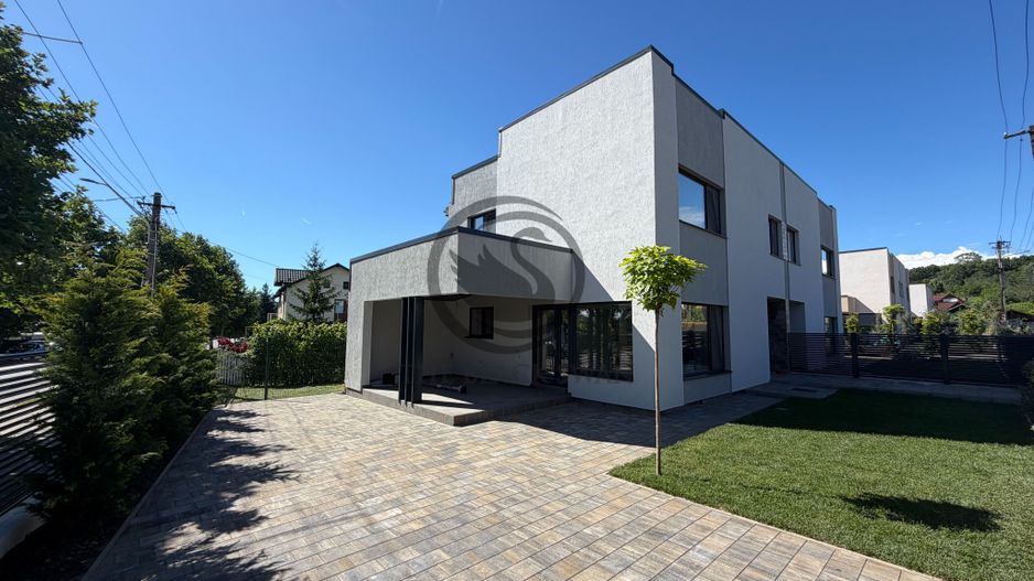 Casa de vanzare cu 4 camere | Premium | Nou | Moreni, Dambovita - Poză 2