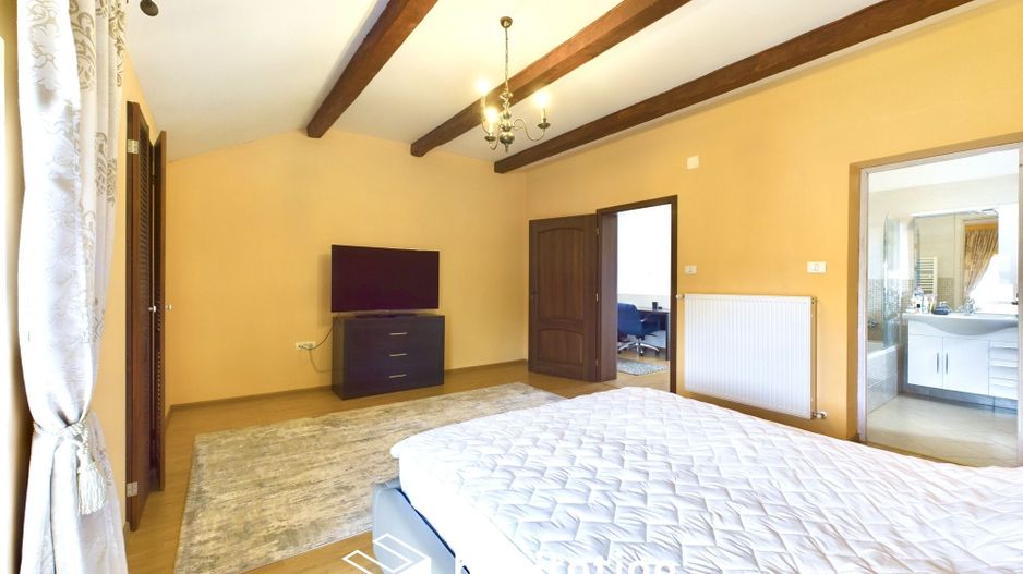 Tur virtual! Casă P+M cu garaj și 4 dormitoare, Dumbrăvița - Poză 15