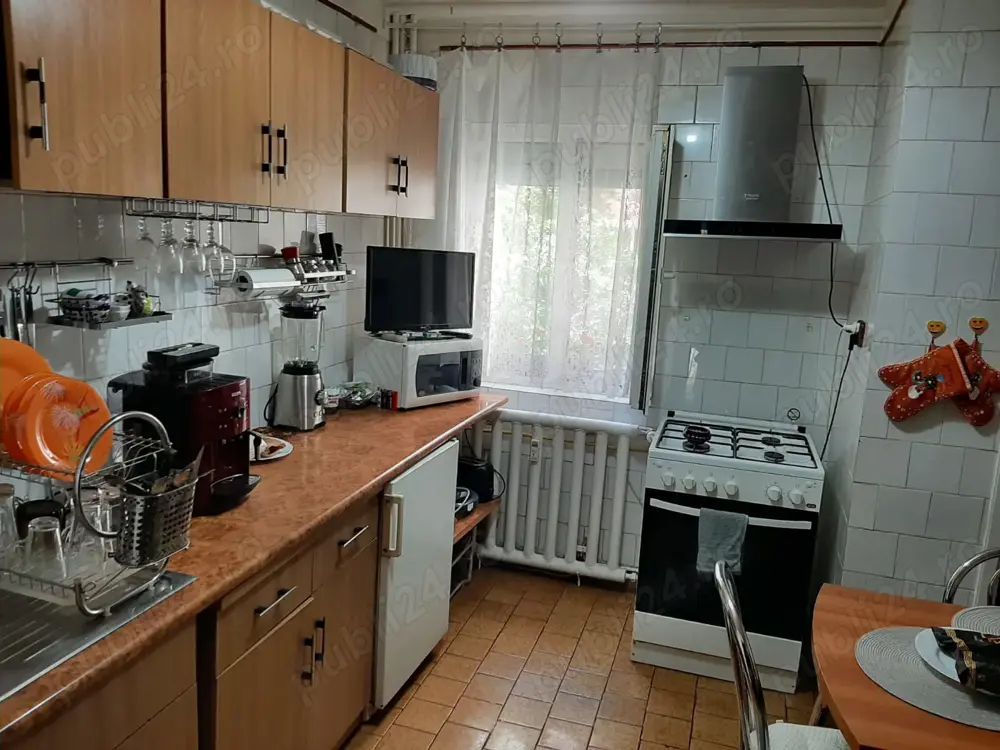 APARTAMENT SPATIOS ZONA 13 SEPTEMBRIE - Poză 2