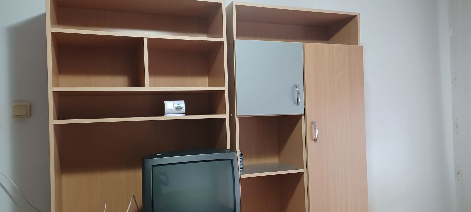 Ag EUROPA vinde ap 2 cam DECOMANDATE 56mp în Carpați 2 la Etajul 4. - Poză 2